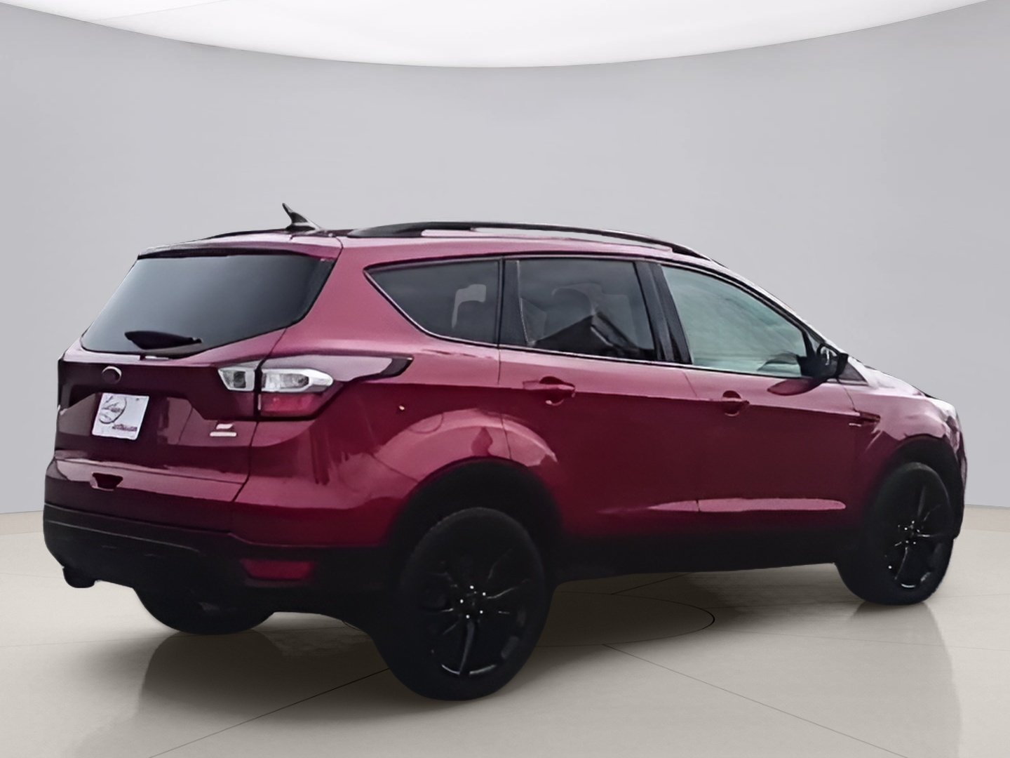 Used 2018 Red Ford SE image 5