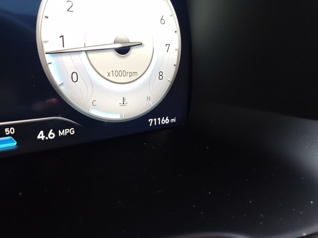Used 2024 Silver Hyundai Calligraphy image 19