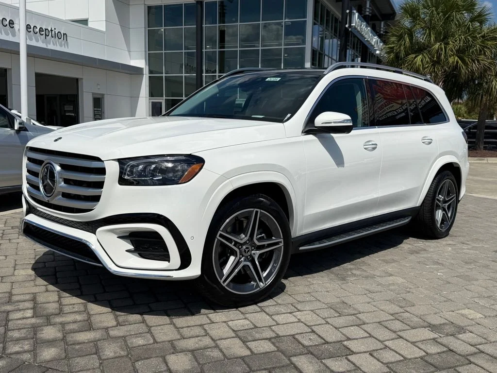 Used 2026 Polar White Mercedes-Benz GLS 450 image 1