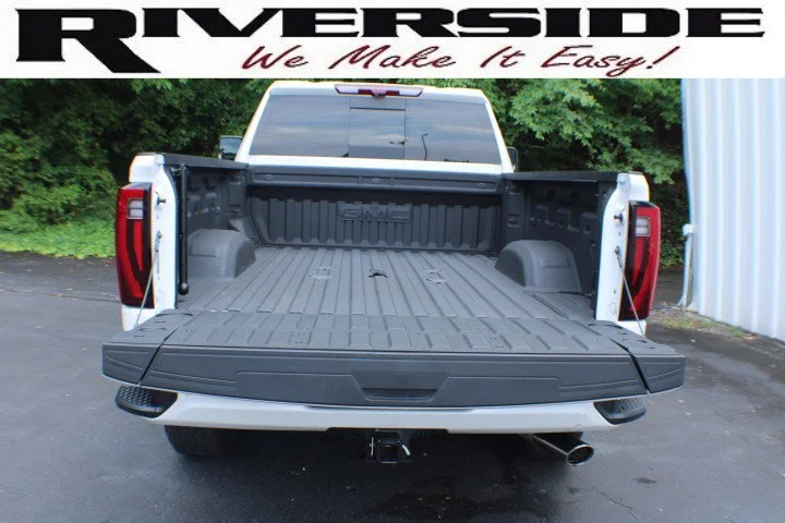 Certified Used 2025 White Frost Tricoat GMC Denali image 20