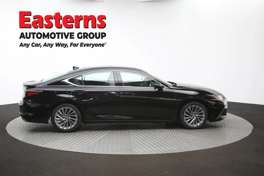 Used 2020 Black Lexus 350 Luxury image 48