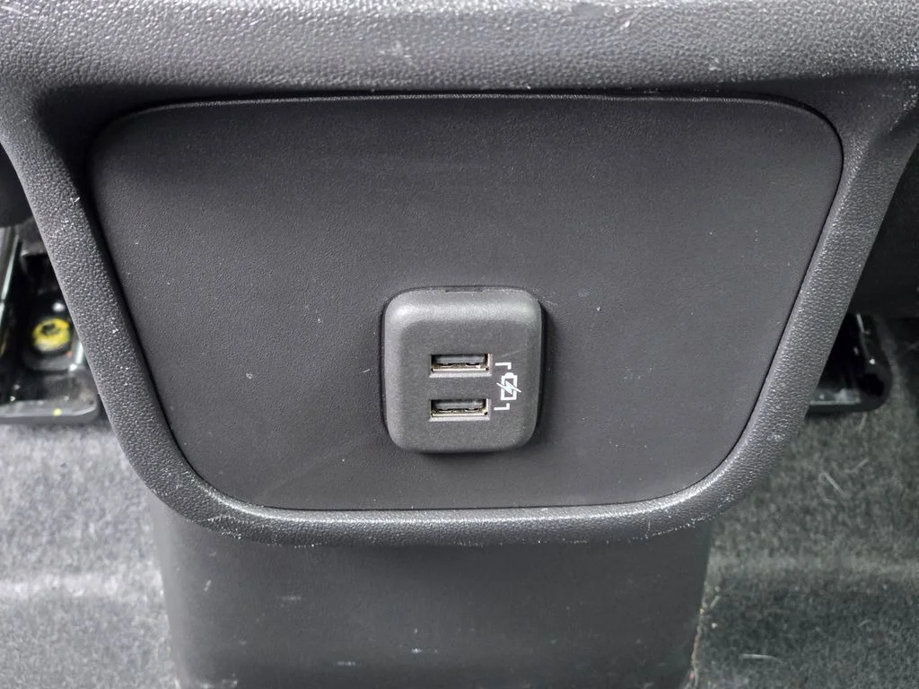 Used 2024 Gray Chevrolet LT image 17