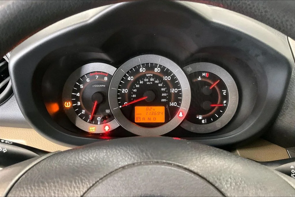 Used 2009 Green Toyota Base image 20