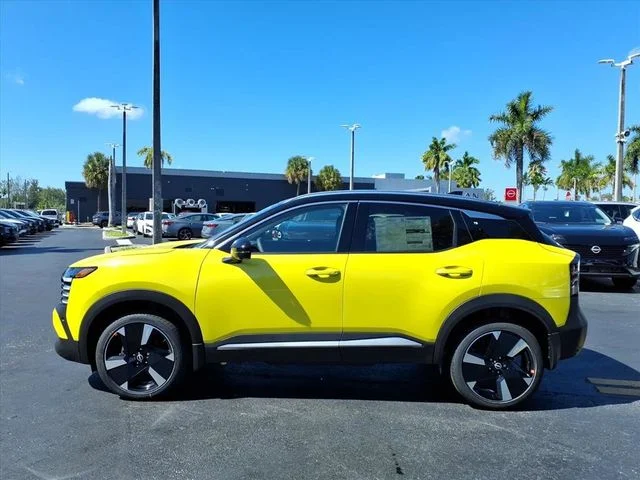 New 2026 Yuzu Yellow Metallic / Super Black Two-tone Nissan SR image 2