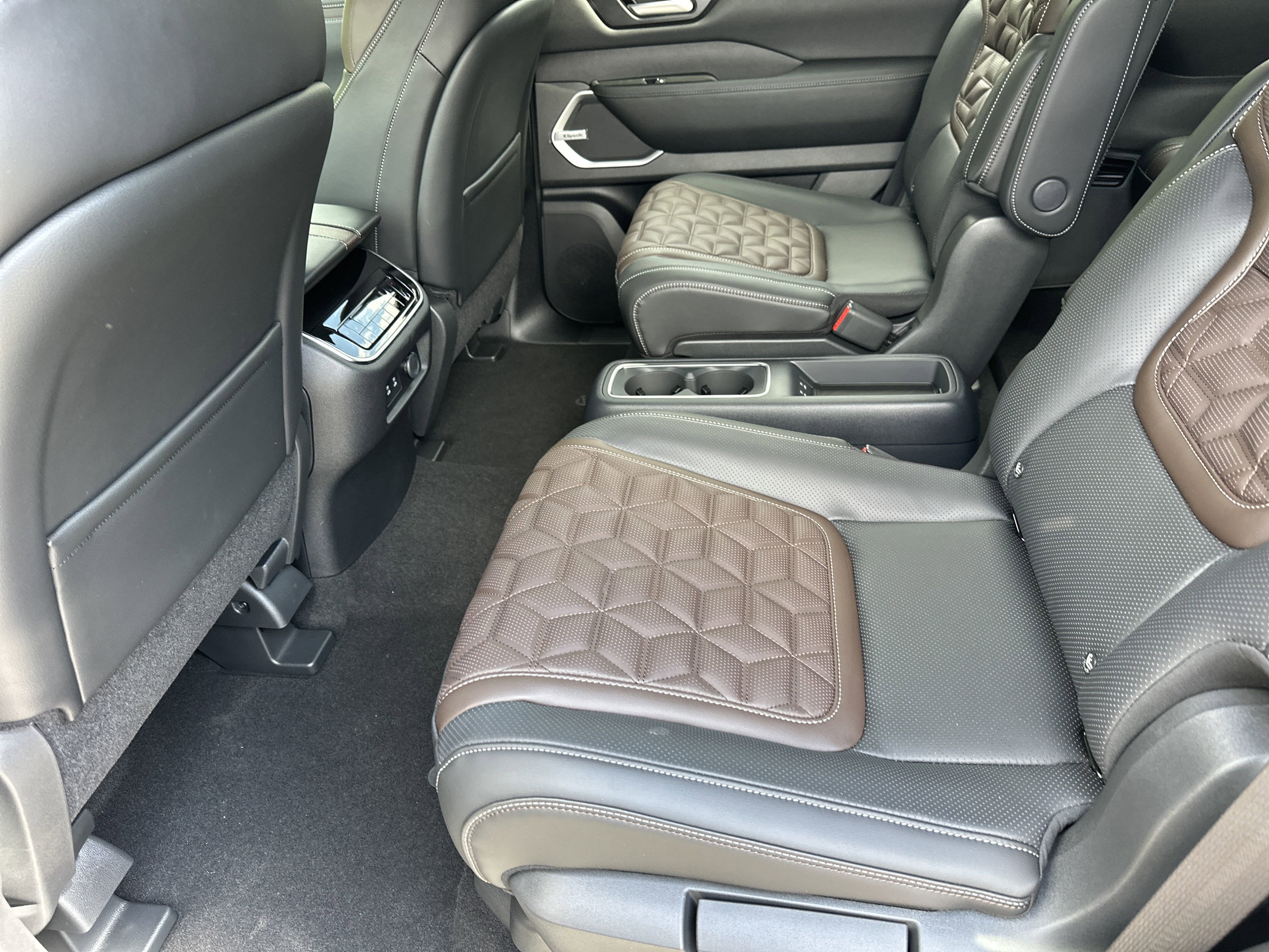 2025 Nissan Armada Platinum Reserve - Photo 21