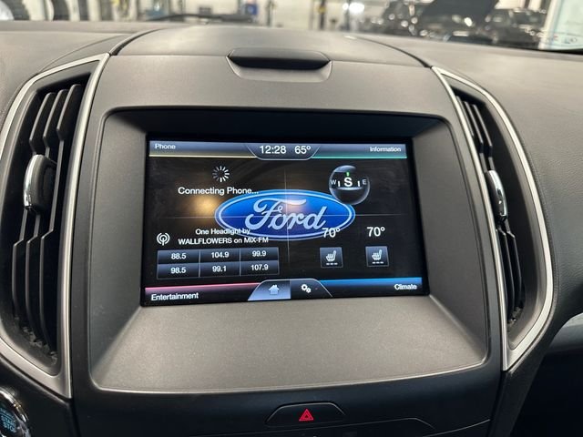 Used 2015  Ford SEL image 25