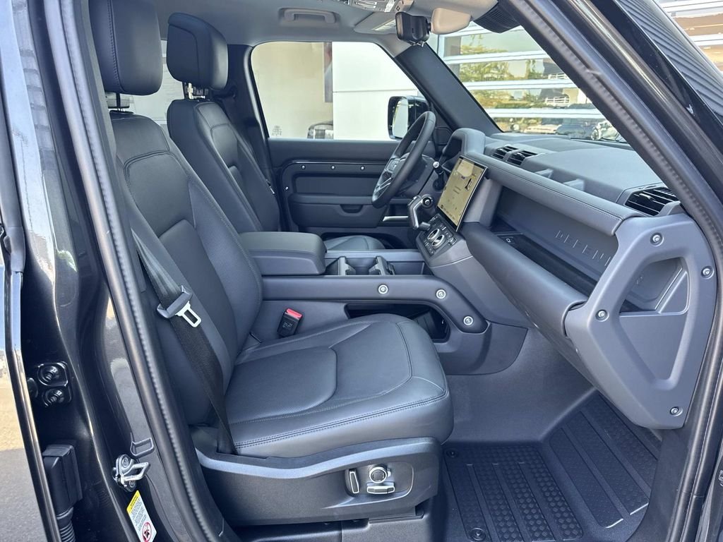 New 2026 Carpathian Grey Land Rover S image 8