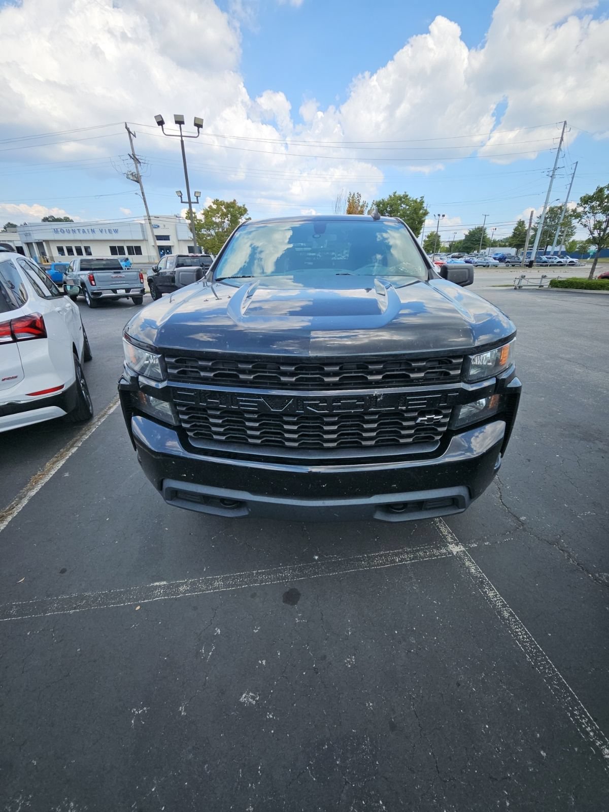 Used 2021 BLACK Chevrolet Custom image 3