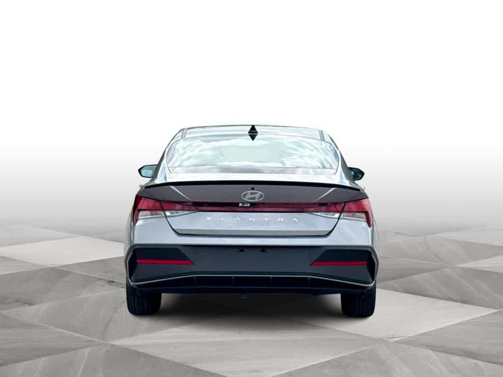 New 2026 Fluid Metal Hyundai SEL Sport image 7
