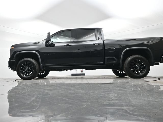 Used 2025 Black Chevrolet LTZ image 28