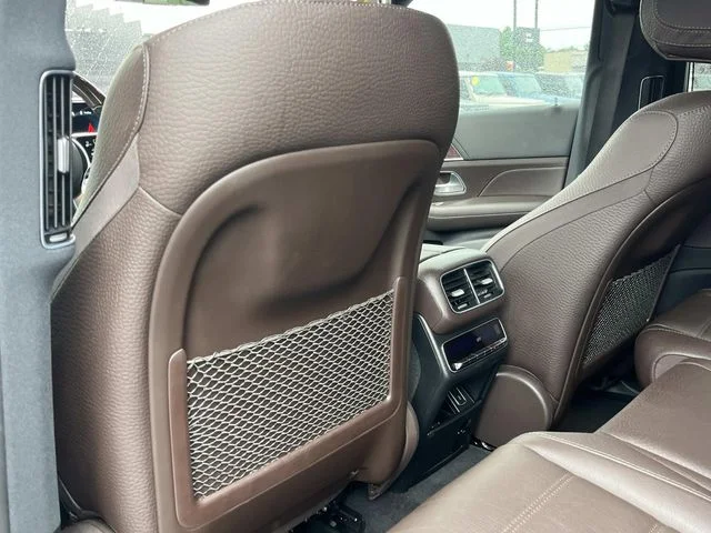 Used 2022  Mercedes-Benz GLS 450 image 19