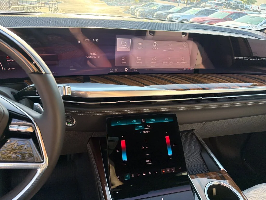 2026 Cadillac Escalade Platinum Sport - Photo 22