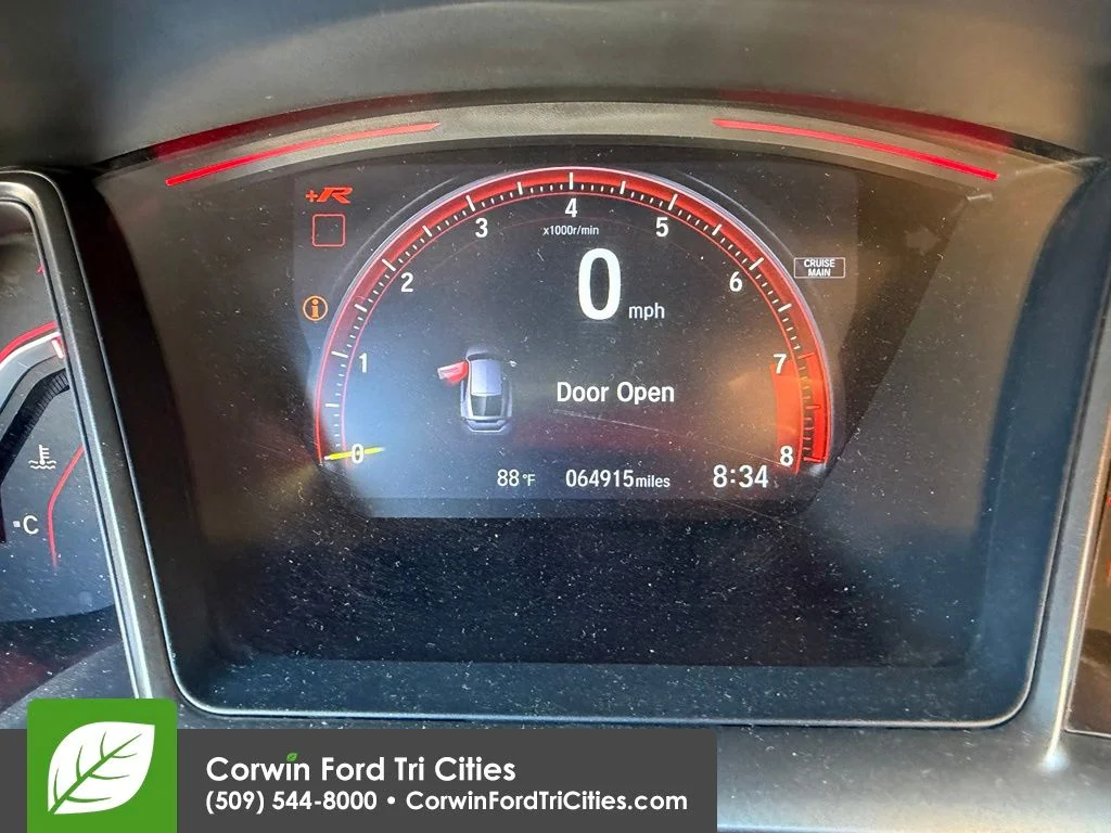 Used 2019 Rallye Red Honda Touring image 3