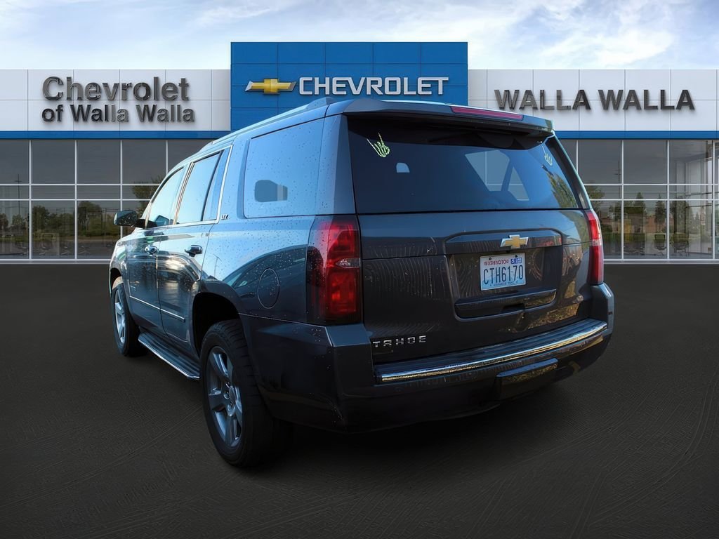 2015 Chevrolet Tahoe LTZ photo 2
