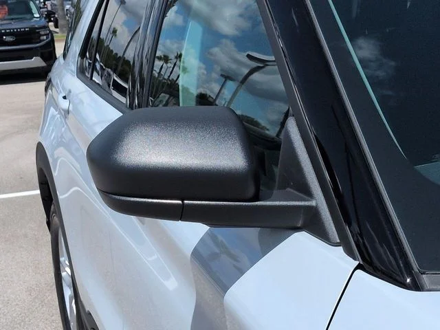 New 2026 Space White Metallic Ford Active image 12