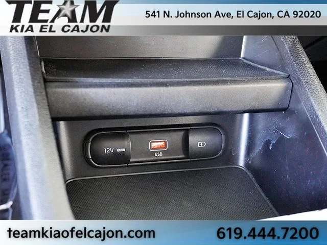 Used 2024 White Kia LXS image 27