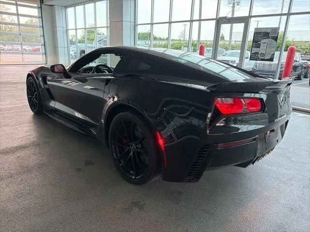 Used 2017 BLACK Chevrolet Grand Sport 1LT image 9
