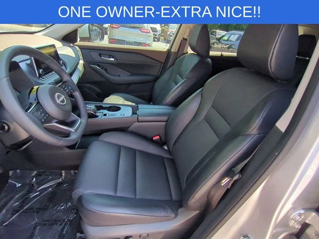 Used 2023 Silver Nissan SV image 16