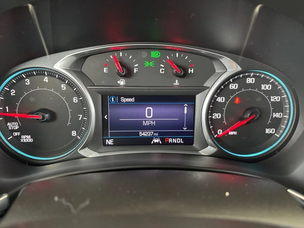 Used 2022 Mosaic Black Metallic Chevrolet LT image 19