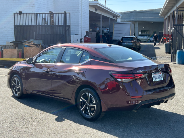 Used 2025  Nissan SV image 6