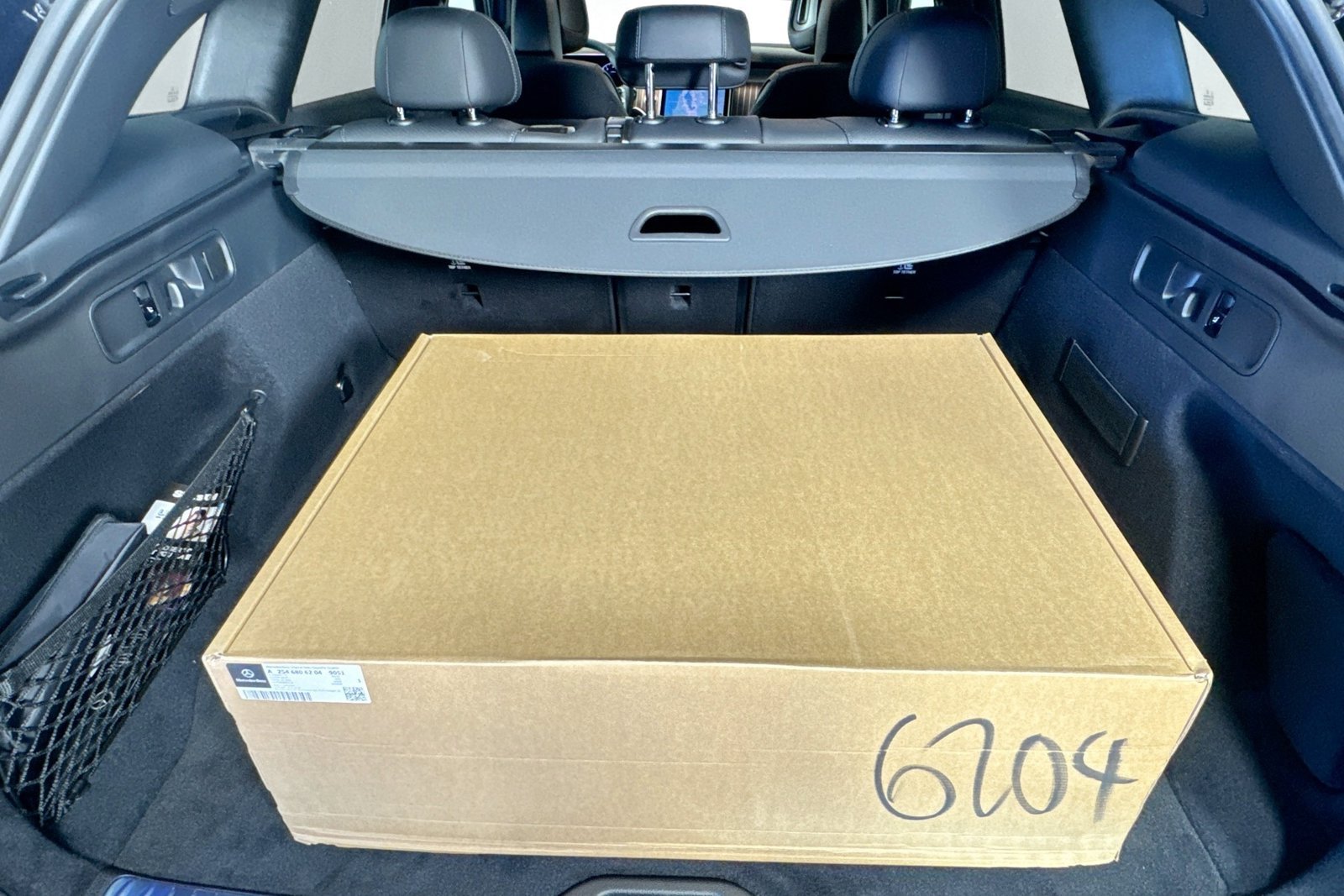 New 2026 Black Mercedes-Benz GLC 300 image 24