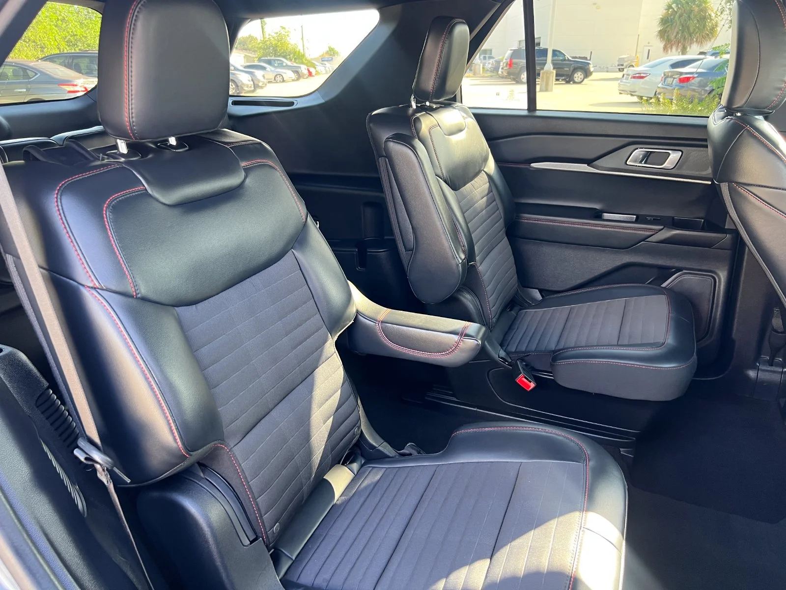 Used 2025 Gray Ford ST-Line image 21