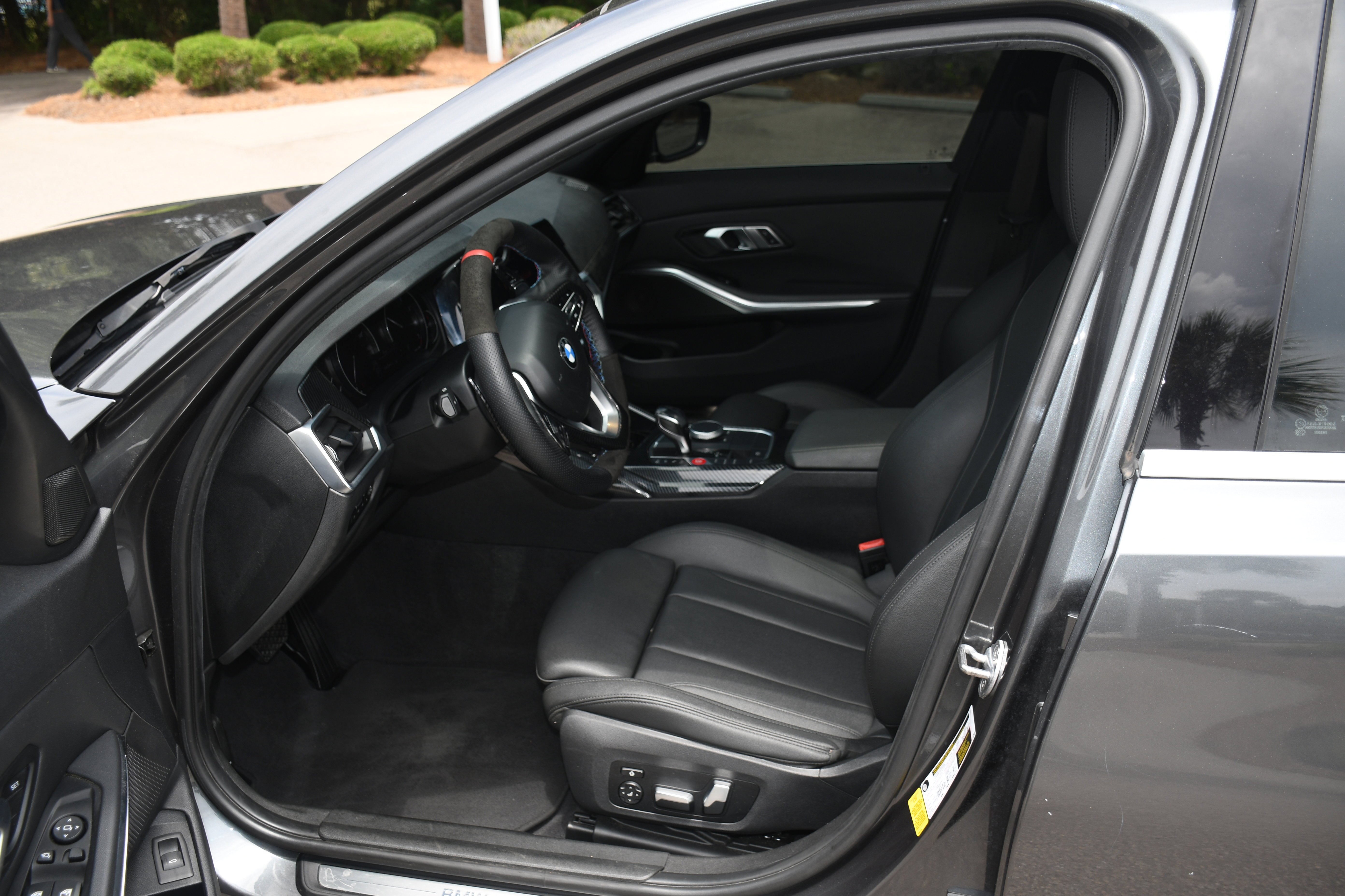 Used 2019 Gray BMW 330i image 8