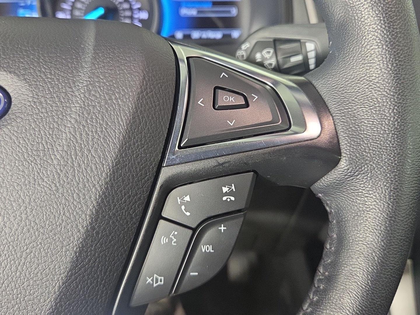 Used 2024 Iconic Silver Ford SEL image 9