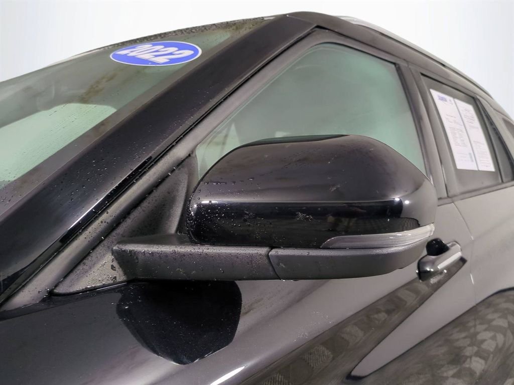 Used 2022 Black Ford Limited image 12