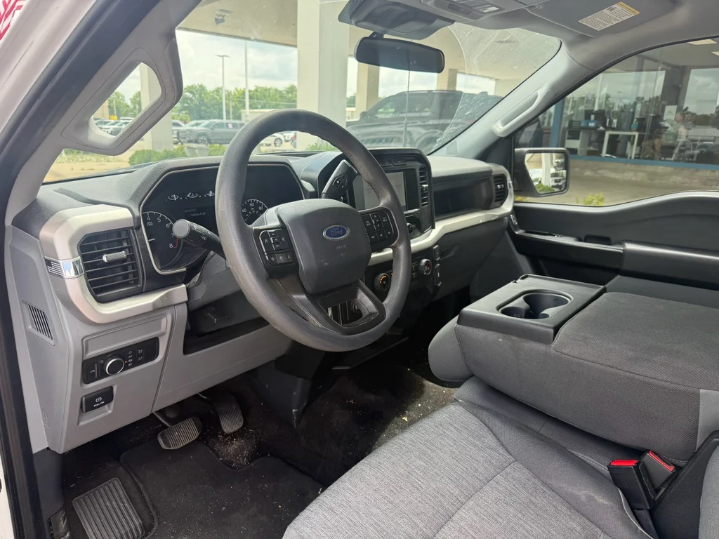 Used 2022 Oxford White Ford XL image 9