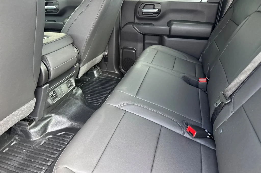 2026 GMC Sierra 2500HD Pro - Photo 8