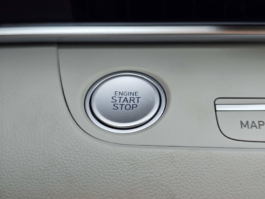 Used 2025 Gray Hyundai Limited image 24