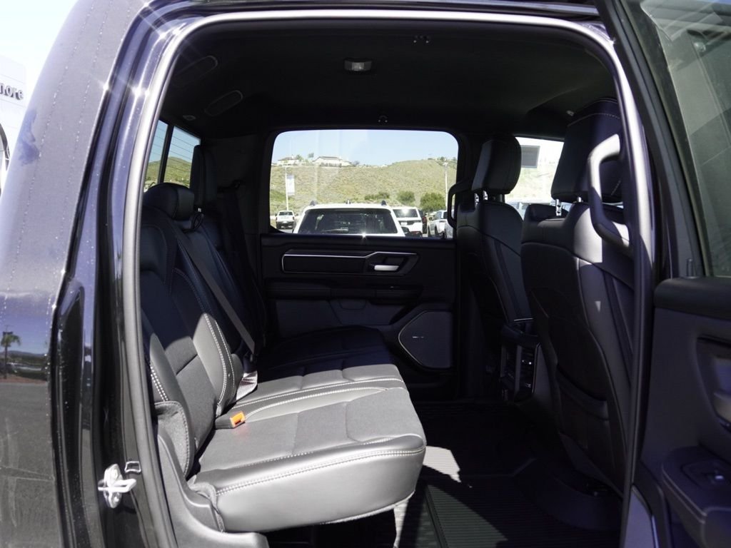 New 2026 Diamond Black Crystal Pearl-Coat Exterior Paint RAM Rebel image 23