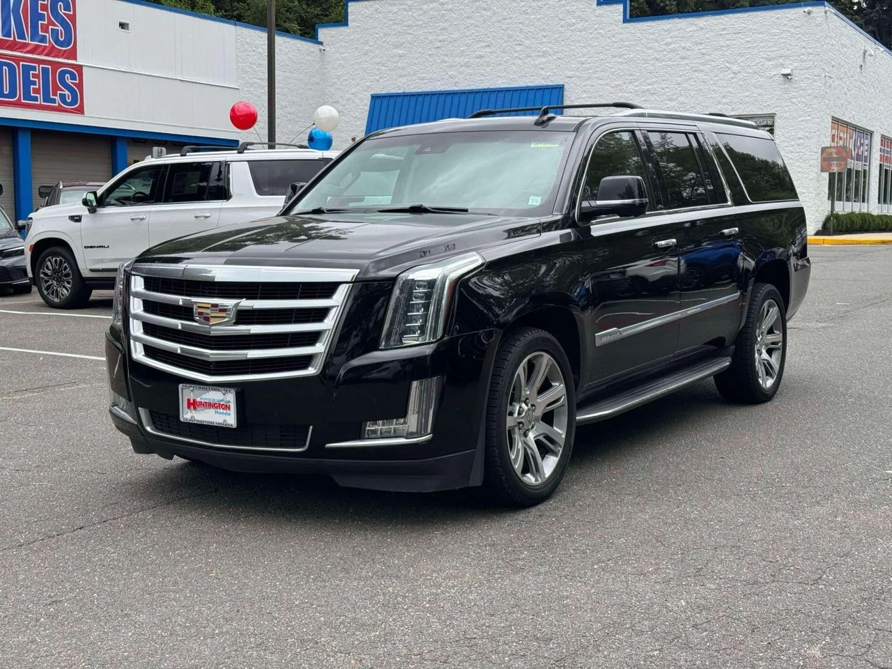 Used 2018 Black Raven Cadillac Luxury image 4