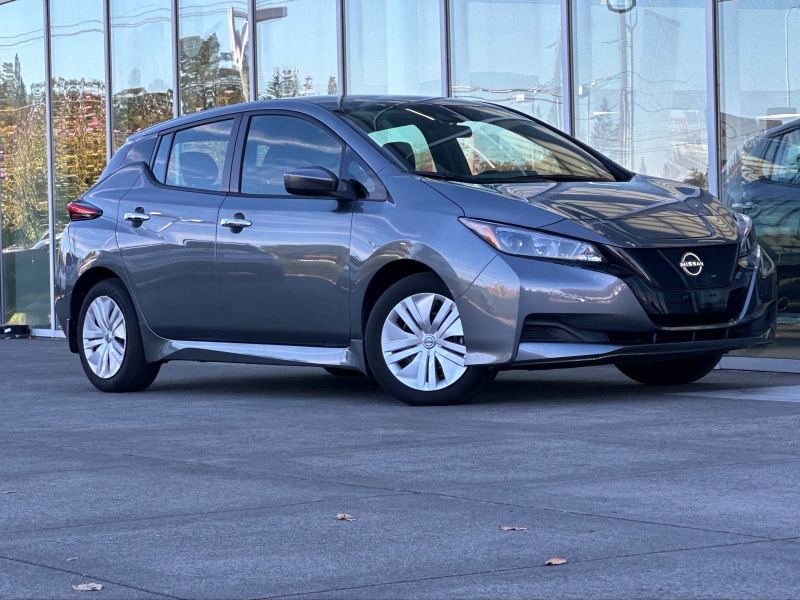 2025 Nissan Leaf S