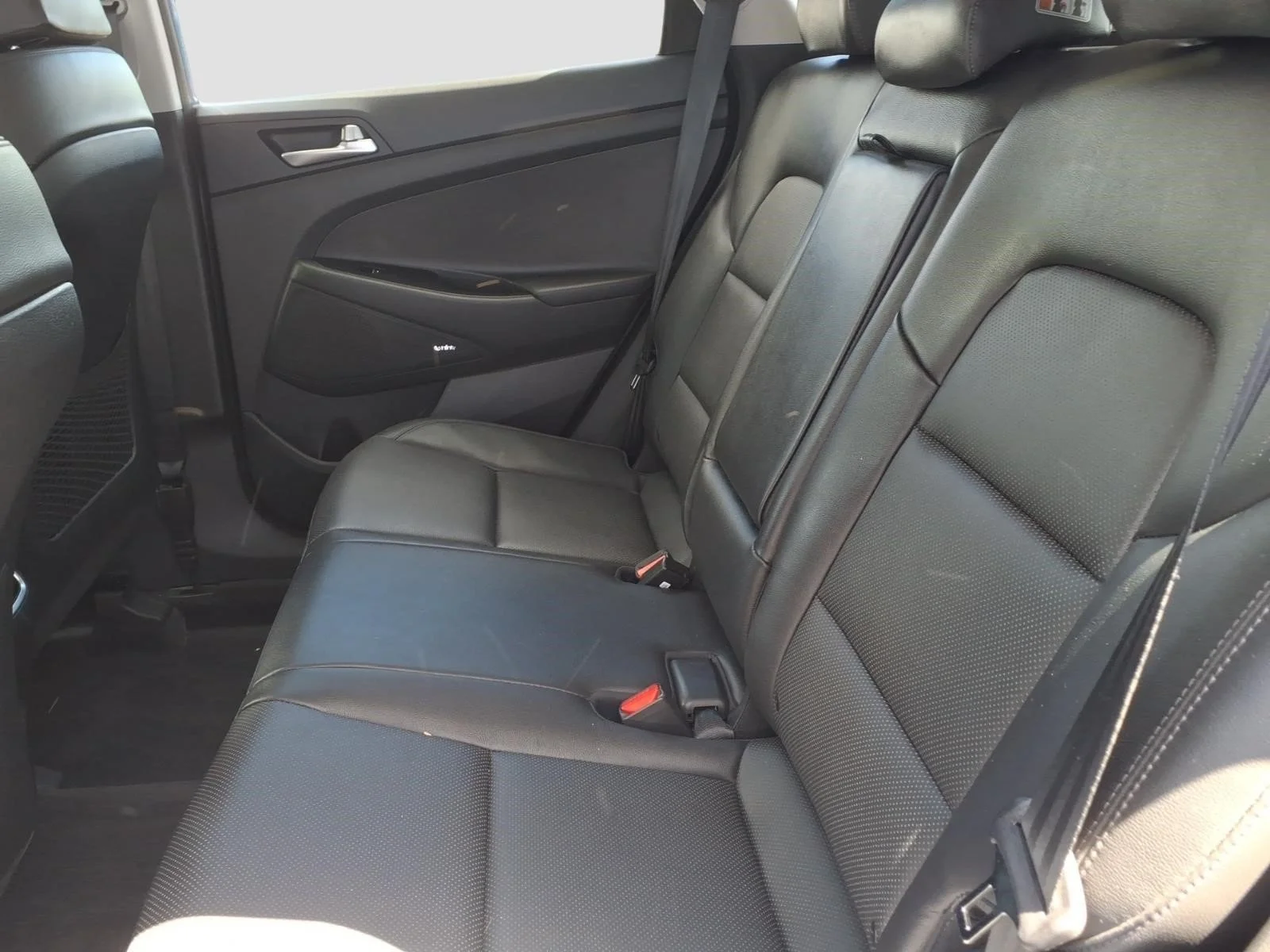 Used 2020 Aqua Blue R2u Hyundai Limited image 12