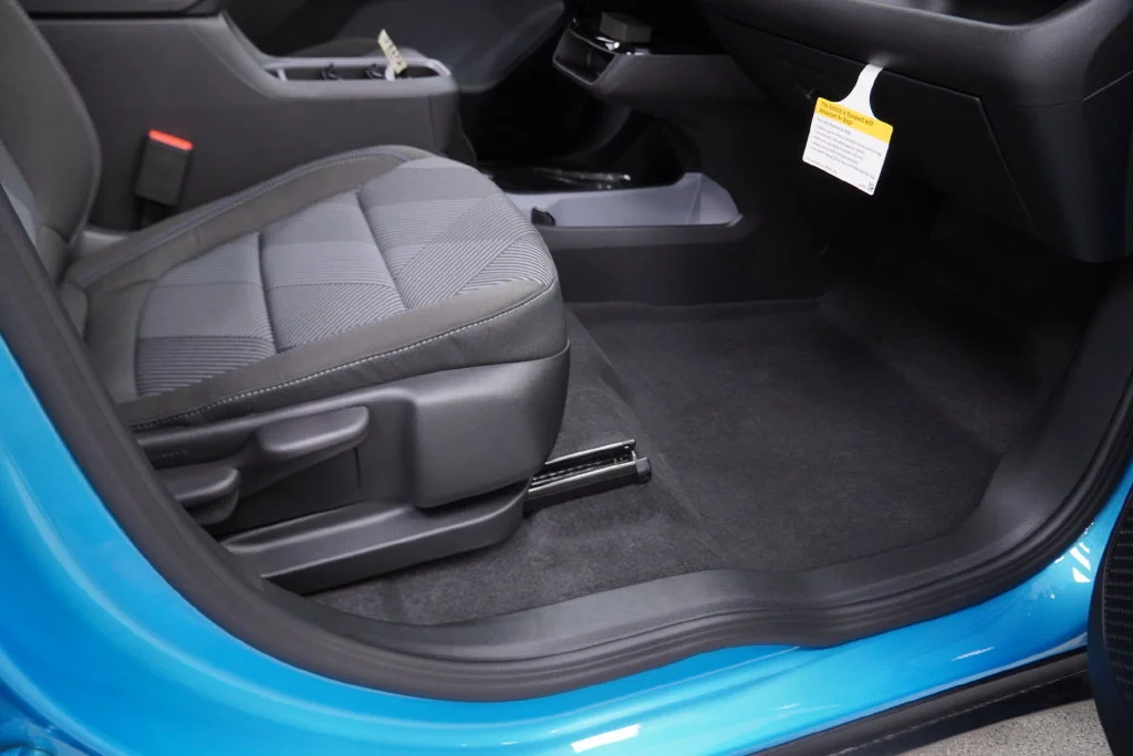 New 2027 Marina Blue Metallic Chevrolet LT image 29