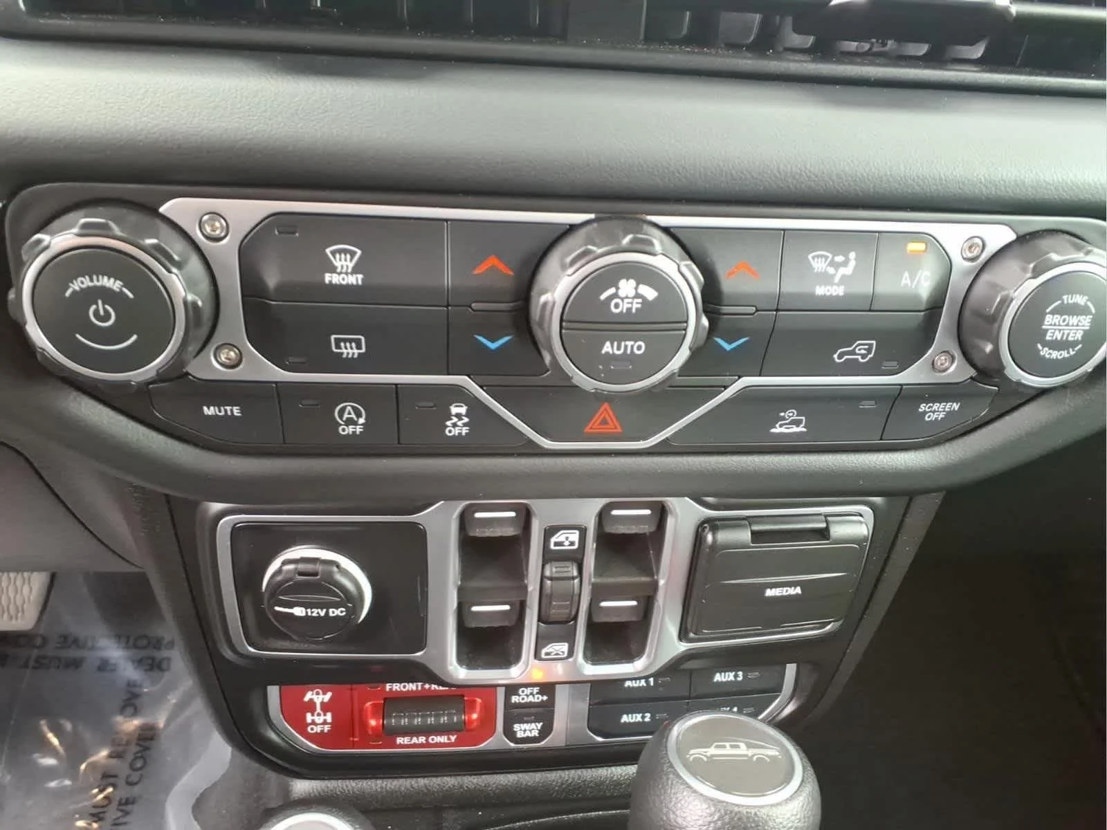 Used 2026 Black Clearcoat Jeep Rubicon image 22