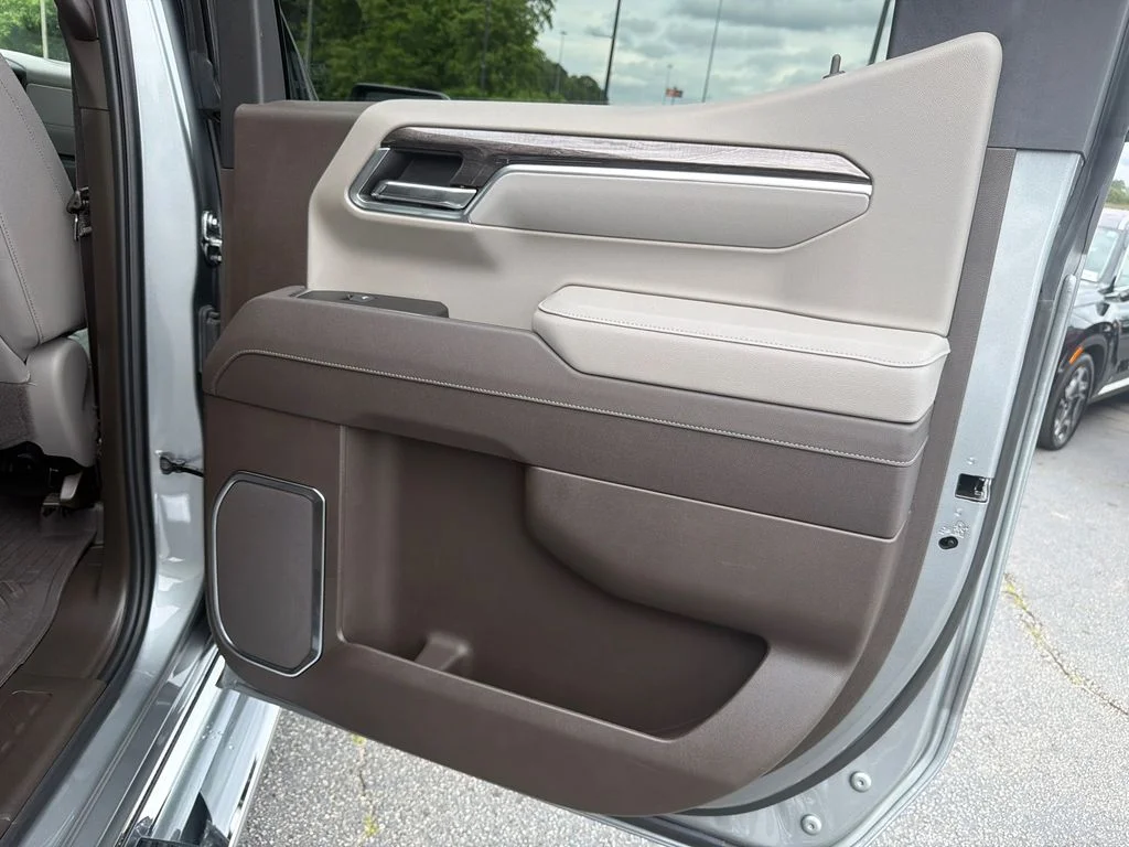 Used 2025 Gray Chevrolet LTZ image 16
