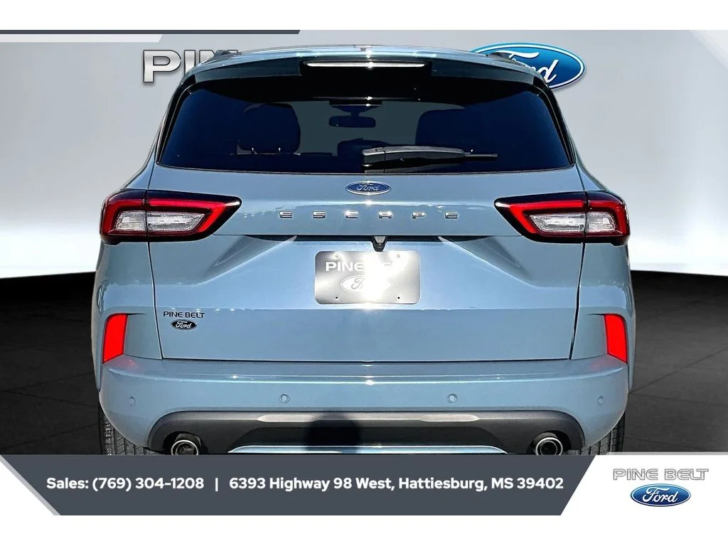 Used 2023 Vapor Blue Metallic Ford ST-Line image 4