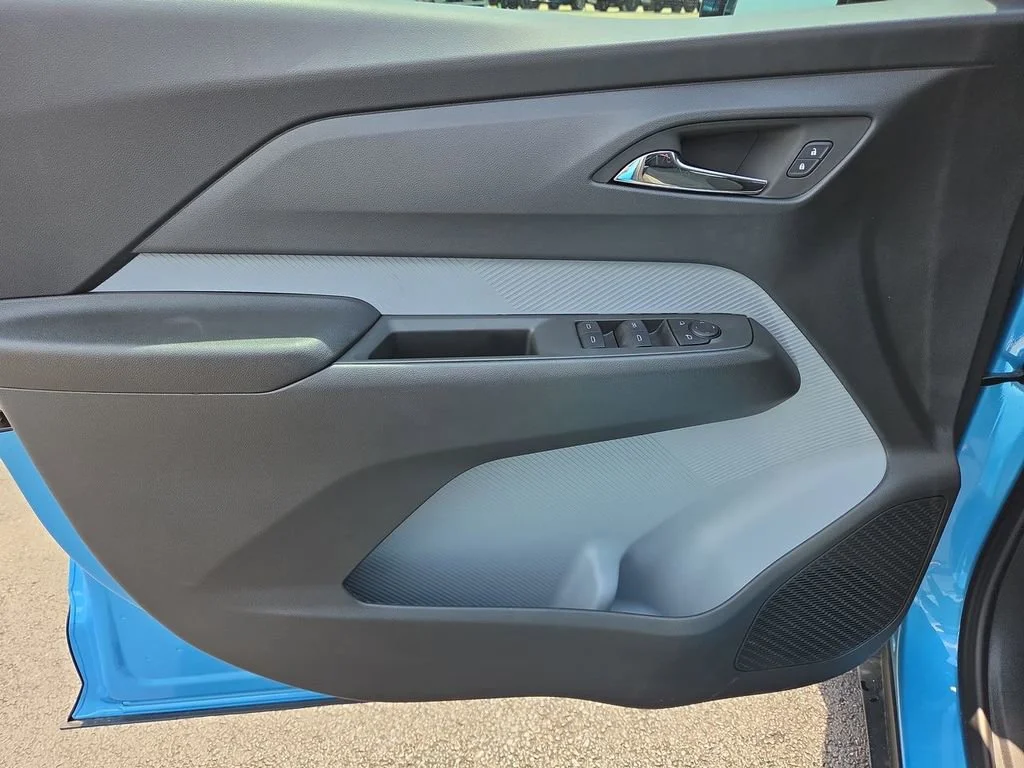 New 2027 Marina Blue Metallic Chevrolet LT image 13