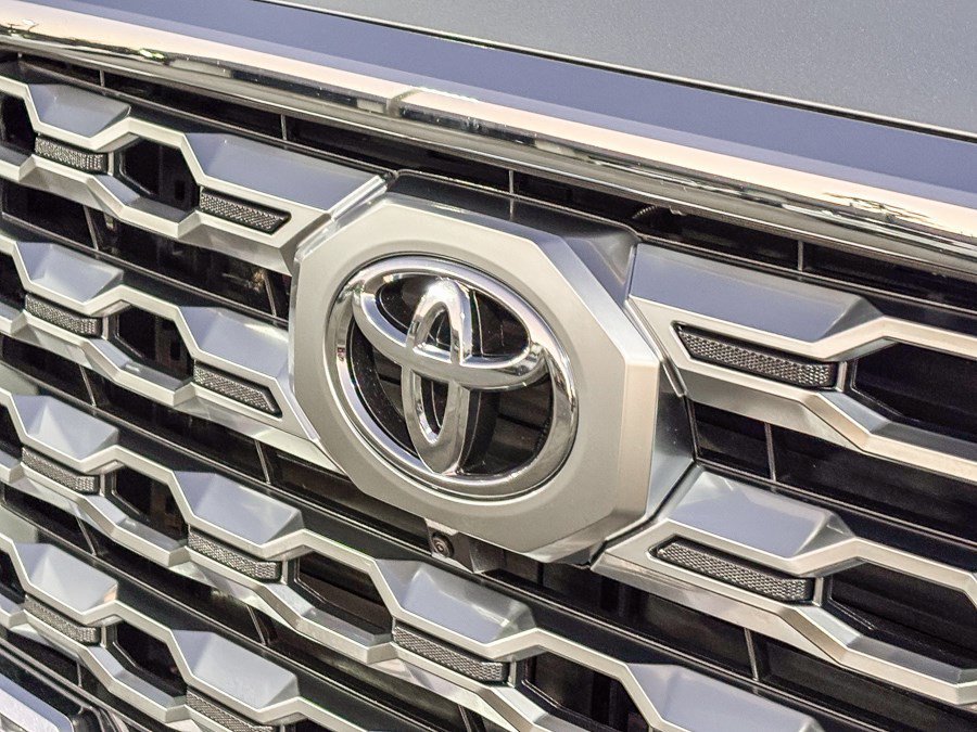 Certified Used 2025 Celestial Silver Metallic Toyota 1794 Edition Hybrid image 9