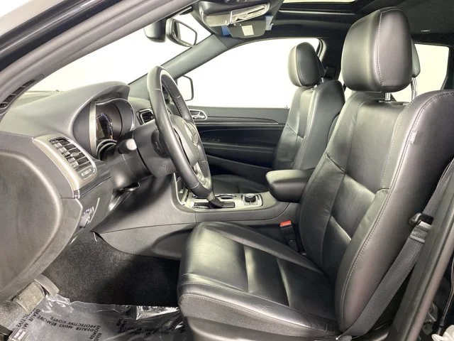Used 2022 Black Jeep Limited image 17