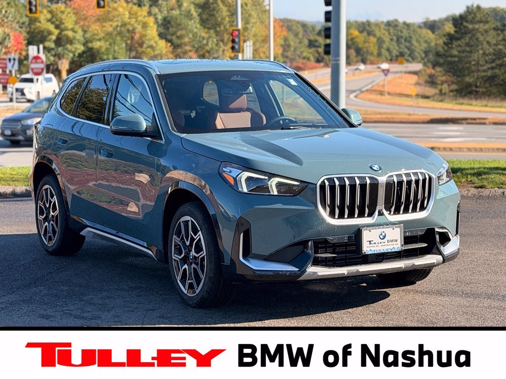 New 2027 Cape York Green Metallic BMW xDrive28i image 1