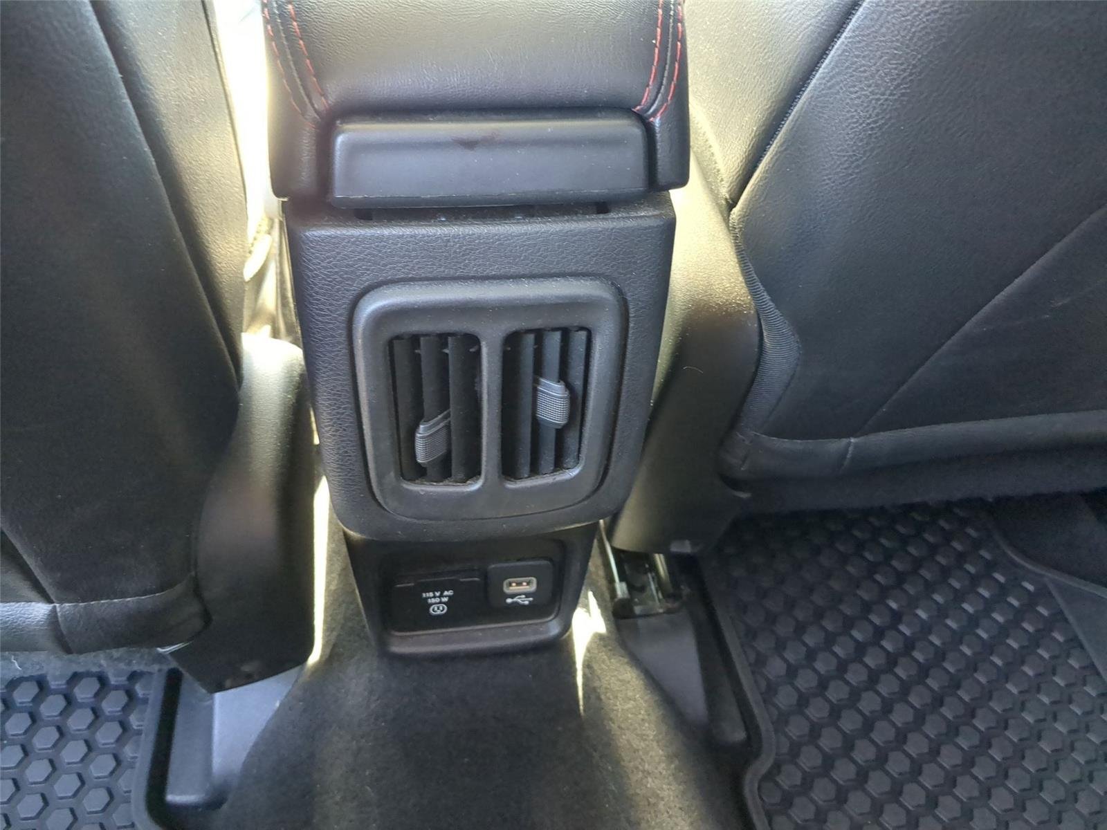 Used 2019 White Clearcoat Jeep Trailhawk image 33