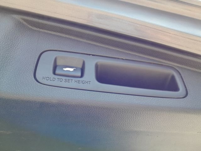 Used 2018  Honda Touring image 58