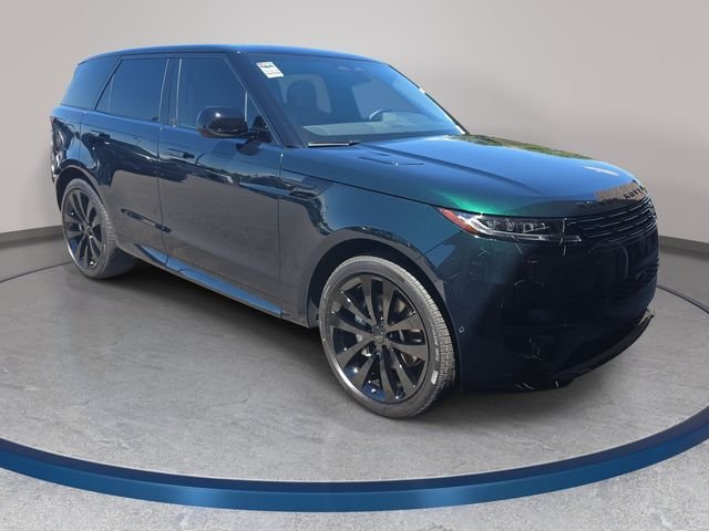 New 2026 British Racing Green Land Rover Dynamic SE image 3