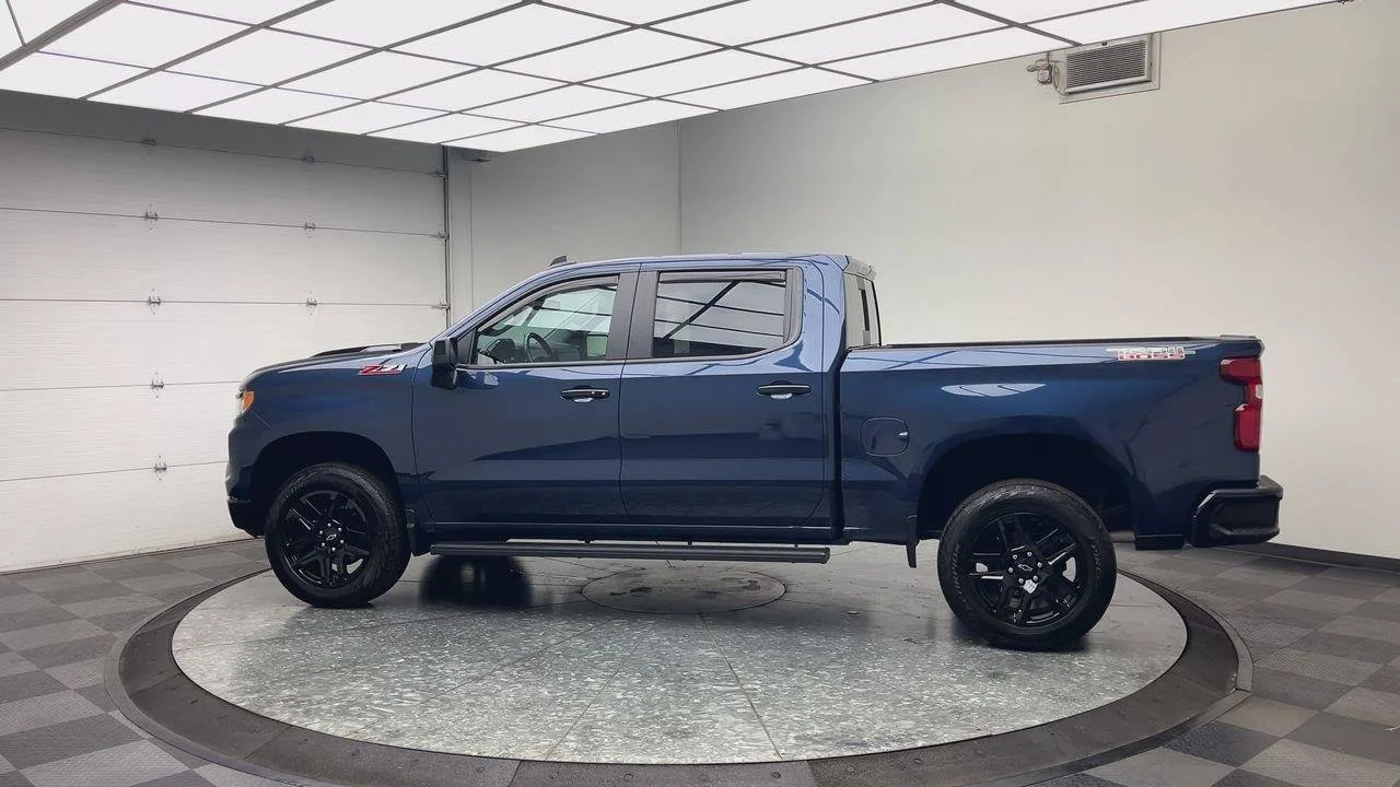 Used 2023 NORTHSKY BLUE METALLIC Chevrolet LT Trail Boss image 40