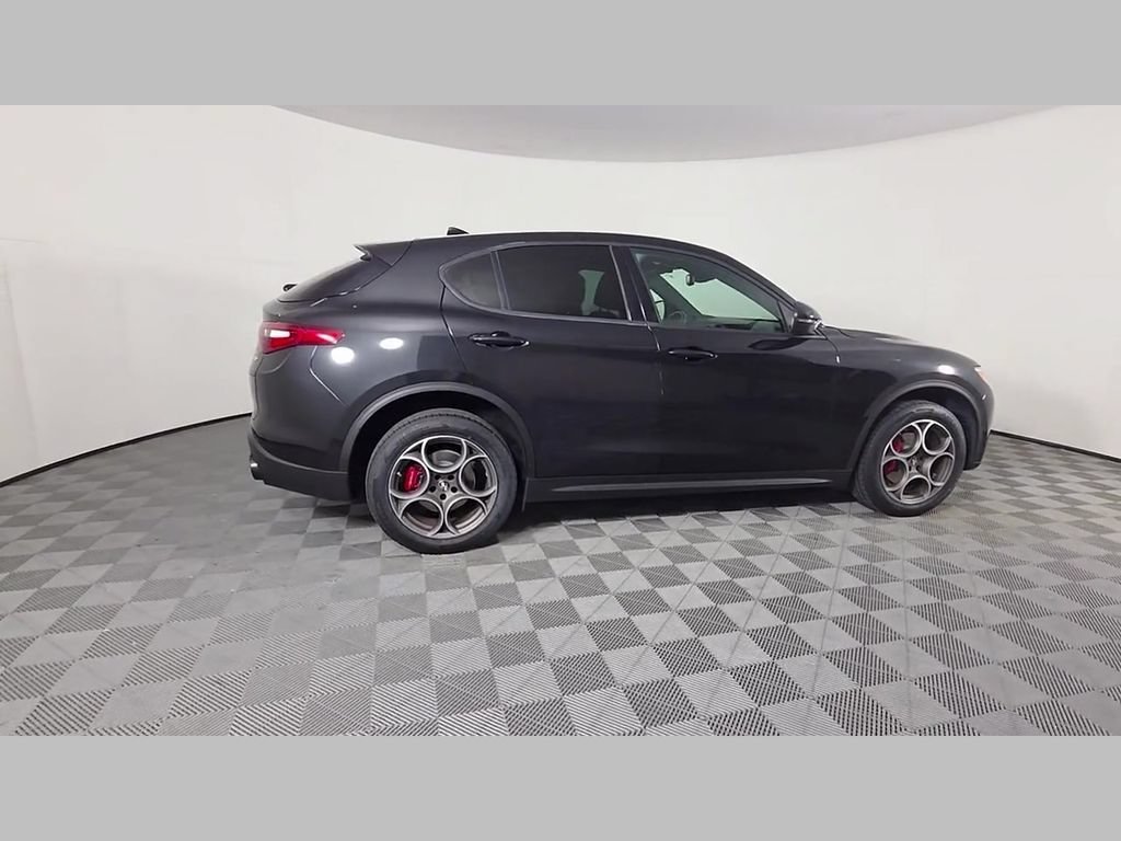 2023 Alfa Romeo Stelvio Sprint - Photo 38