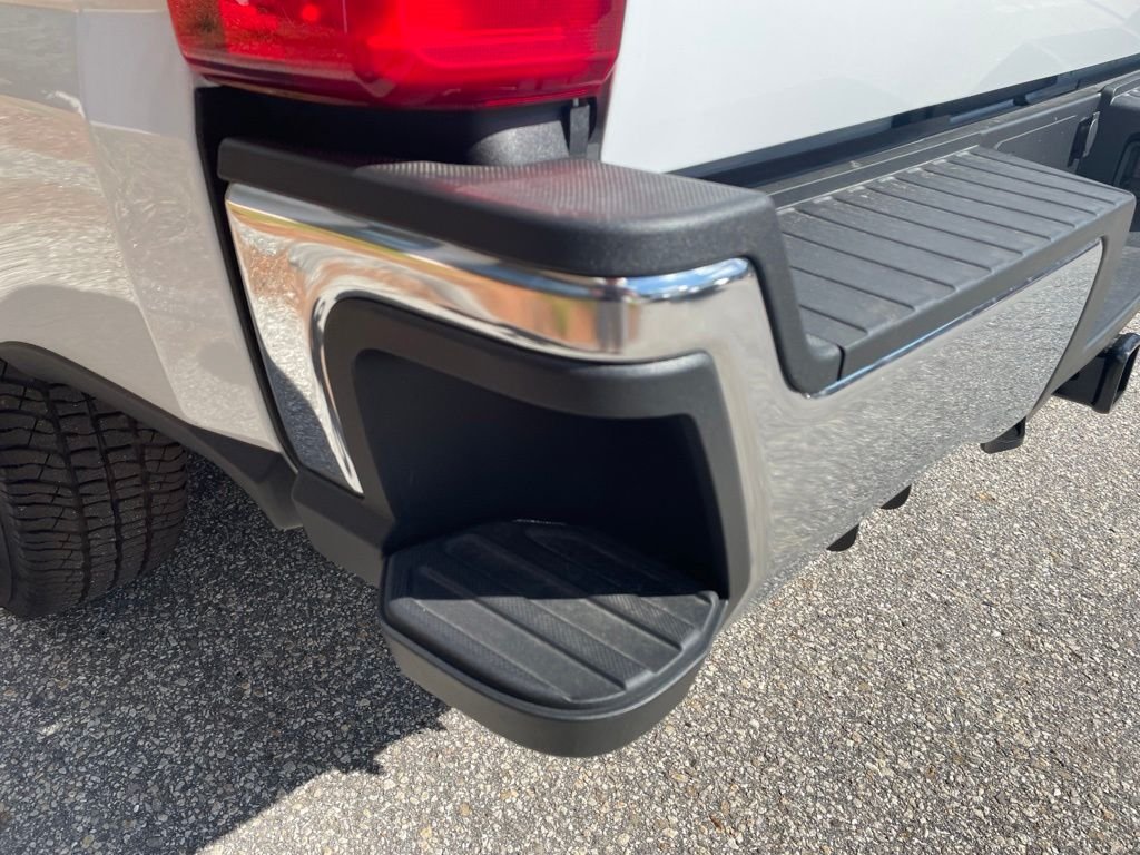 New 2026 Oxford White Ford F-250® XL image 12